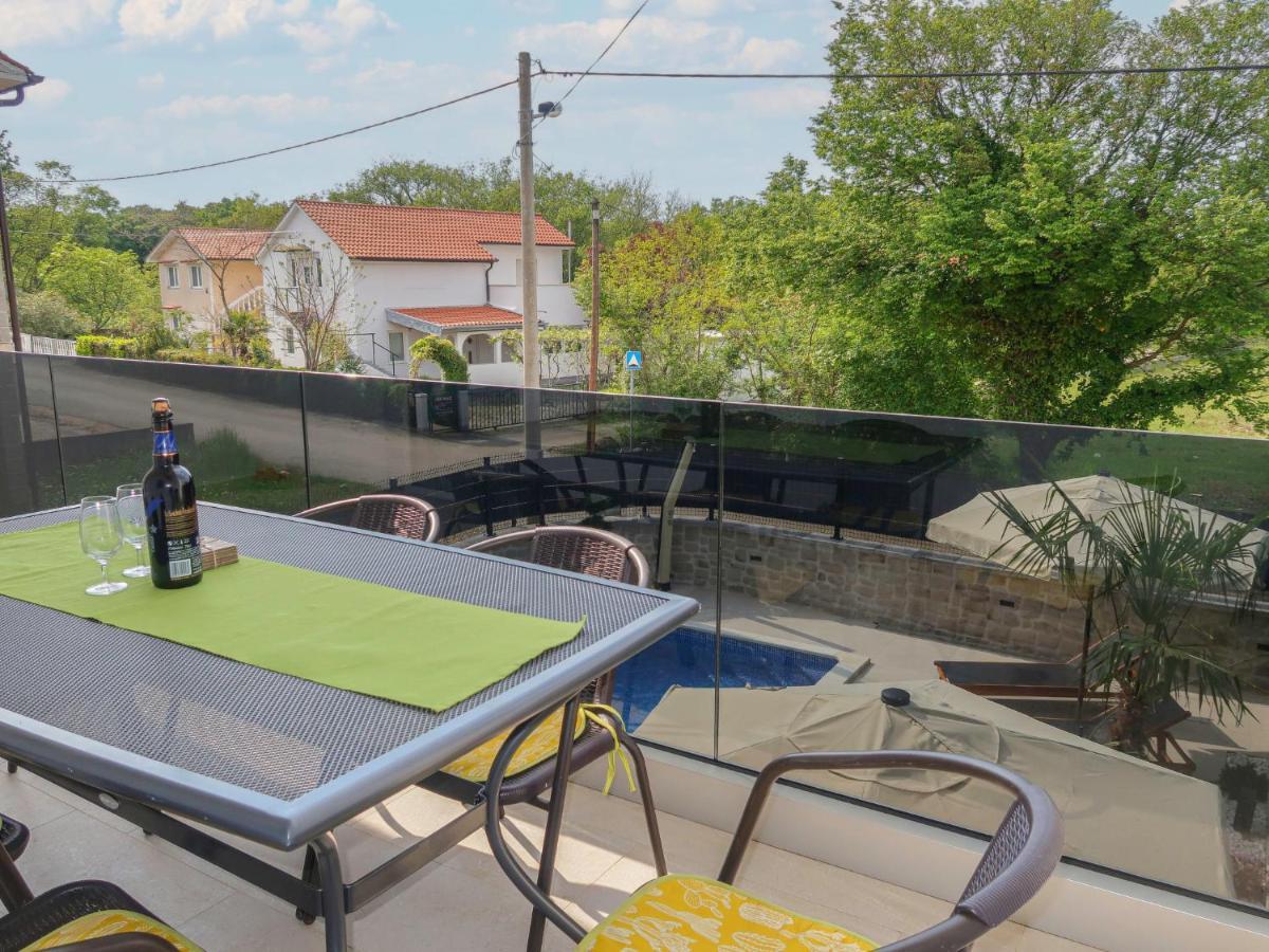 Holiday Home Domagoj - Mlk320 By Interhome Malinska Bagian luar foto
